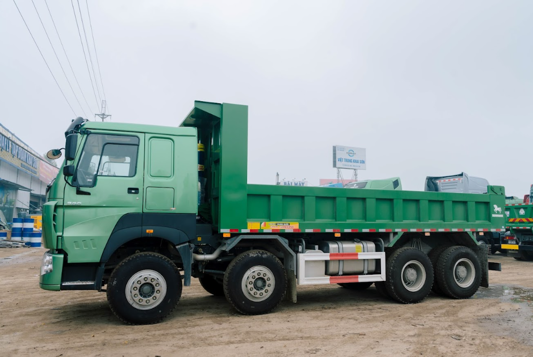 BEN 4 chân/D10 – 380HP/Thùng Vuông