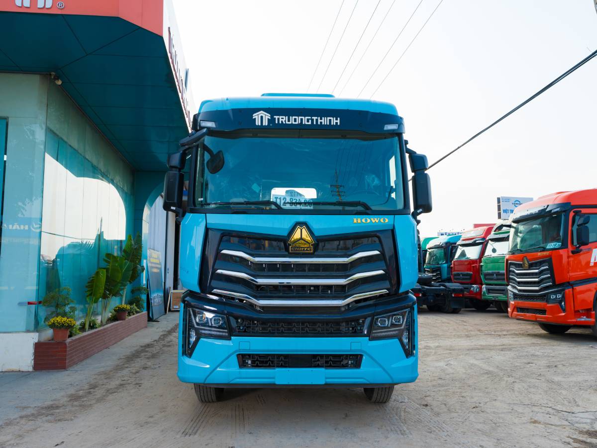 Ô TÔ ĐẦU KÉO HOWO MAX CẦU LÁP 460 HP - Ảnh 3