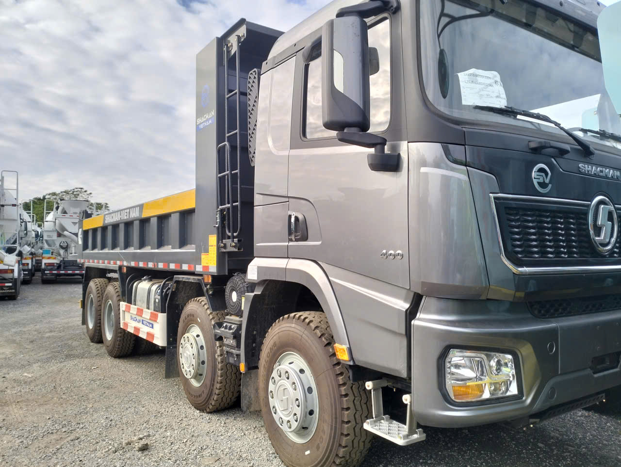 XE BEN SHACMAN X5000 8X4 WEICHAI 400HP THÙNG VUÔNG - Ảnh 2