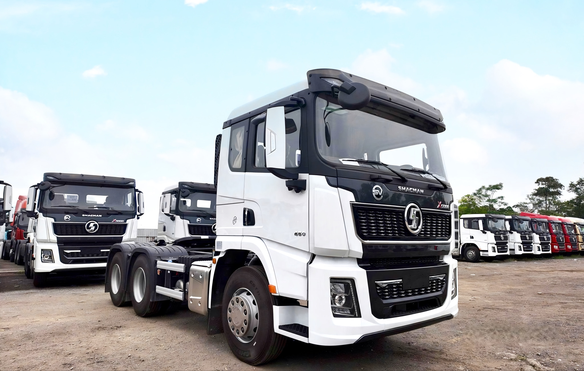 XE ĐẦU KÉO ĐẦU THẤP SHACMAN X5000 6X4 CUMMINS 460HP CẦU LÁP