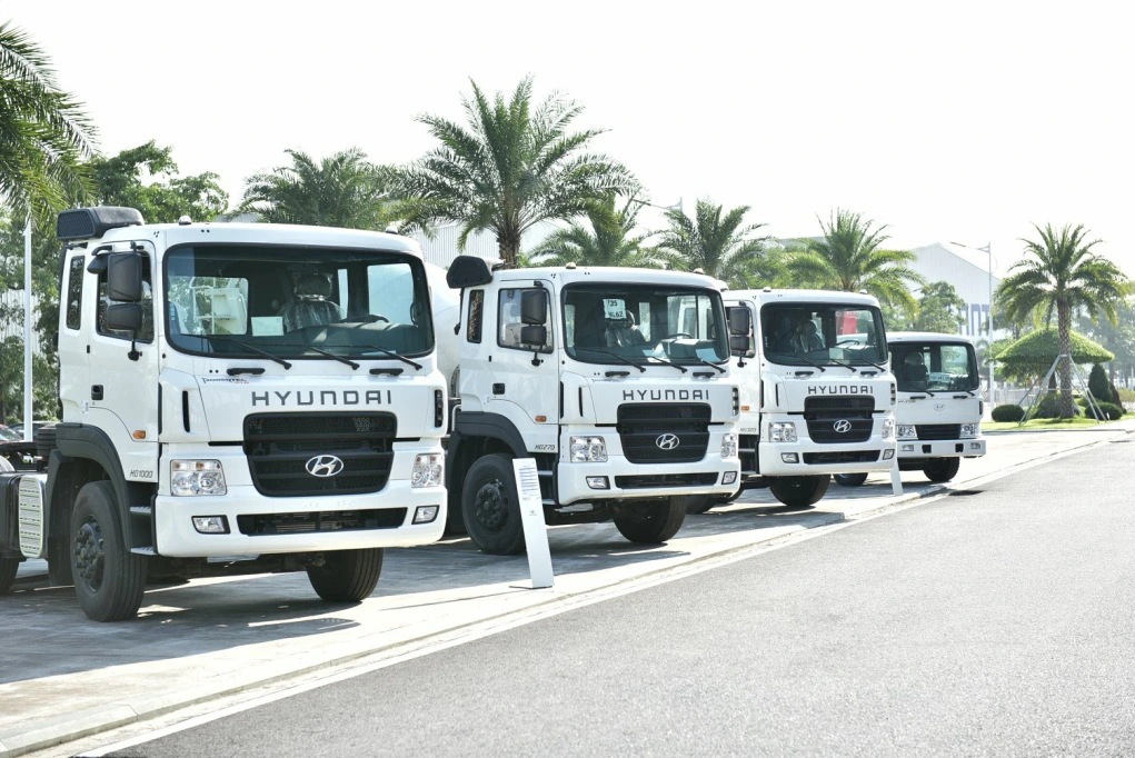 Đầu kéo Hyundai HD1000