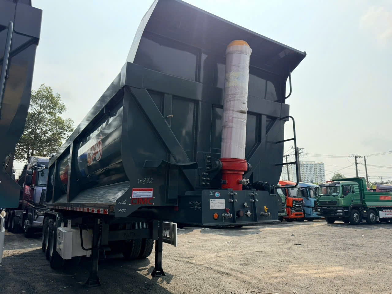SƠ MI RƠ MOÓC TẢI (TỰ ĐỔ) CIMC DONGYUE - THÙNG U - LỐP 12R22.5 - 25m3 - 2026