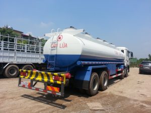 Xe bồn chở xăng dầu HOWO 22m3 - Hàng nhập khẩu (Xe bồn chở xăng dầu Howo 22 khối)