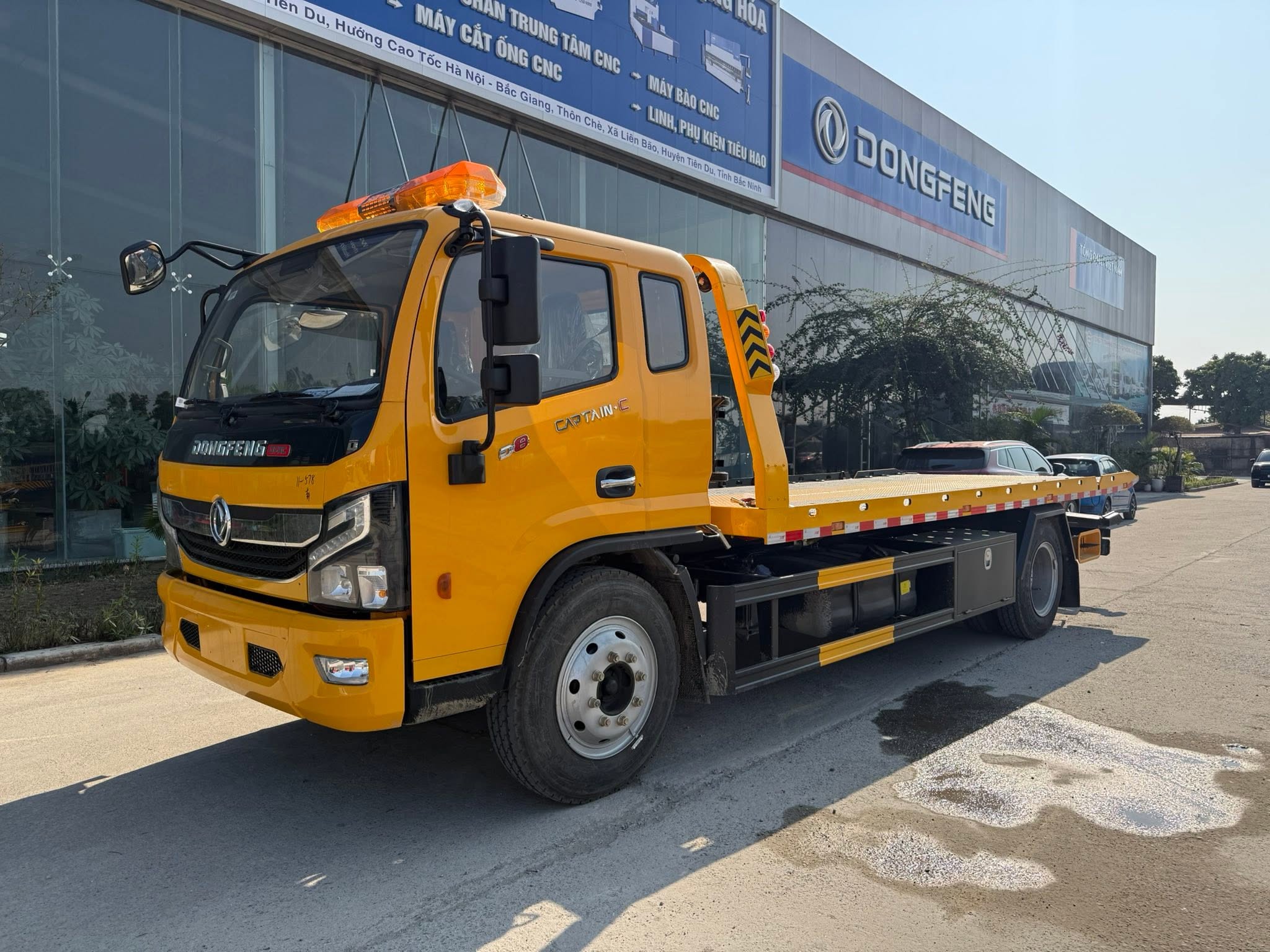 Xe cứu hộ DONGFENG D8 - 2 chức năng - Cabin đôi - 15 tấn - Xe nhập khẩu nguyên chiếc (Xe cứu hộ Dongfeng kéo 6 tấn)