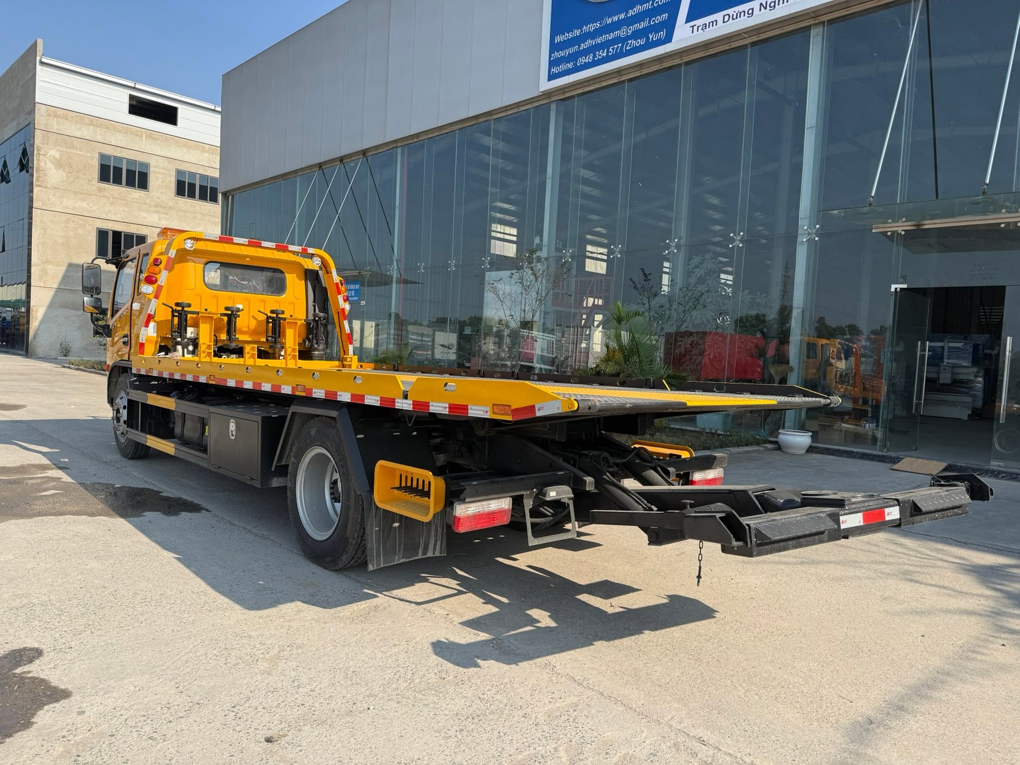 Xe cứu hộ DONGFENG D8 - 2 chức năng - Cabin đôi - 15 tấn - Xe nhập khẩu nguyên chiếc (Xe cứu hộ Dongfeng kéo 6 tấn)