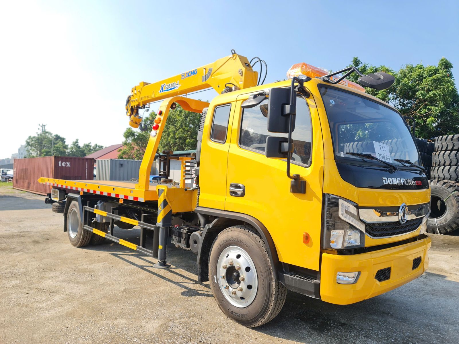 Xe cứu hộ DONGFENG D8 - 3 chức năng - Cẩu ống lồng - Cabin đôi - 12 tấn - Xe nhập khẩu nguyên chiếc (Xe cứu hộ Dongfeng có cẩu nhập khẩu)