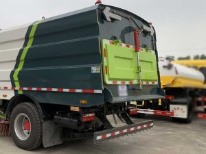Xe quét đường hút bụi DONGFENG 10 khối – 4×2 – Nhập khẩu nguyên chiếc (Xe quét đường hút bụi Dongfeng nhập khẩu 10m3)