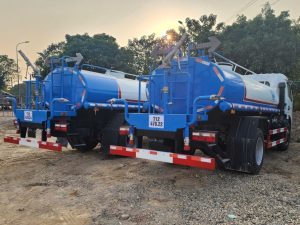 Xe tưới nước rửa đường DONGFENG 5m3 – 4×2 – Nhập khẩu nguyên chiếc (Xe tưới nước rửa đường Dongfeng nhập khẩu 5 khối)