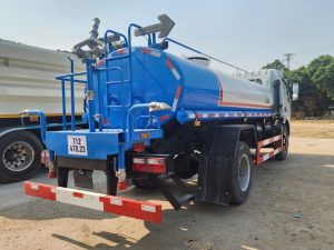 Xe tưới nước rửa đường DONGFENG 5m3 – 4×2 – Nhập khẩu nguyên chiếc (Xe tưới nước rửa đường Dongfeng nhập khẩu 5 khối)