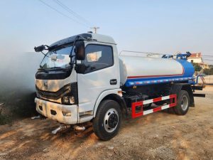 Xe tưới nước rửa đường DONGFENG 5m3 – 4×2 – Nhập khẩu nguyên chiếc (Xe tưới nước rửa đường Dongfeng nhập khẩu 5 khối)