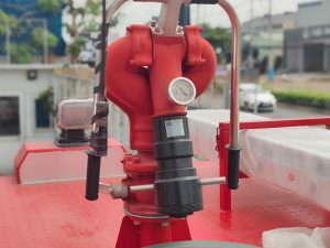 Xe chữa cháy DONGFENG 4m3 - Hàng nhập khẩu nguyên chiếc (Xe cứu hỏa Dongfeng 4 khối)