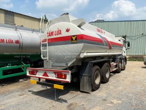 Xe bồn chở xăng dầu HOWO 22m3 - Hàng nhập khẩu (Xe bồn chở xăng dầu Howo 22 khối)