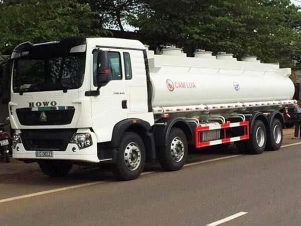 Xe bồn chở xăng dầu HOWO 22m3 - Hàng nhập khẩu (Xe bồn chở xăng dầu Howo 22 khối)