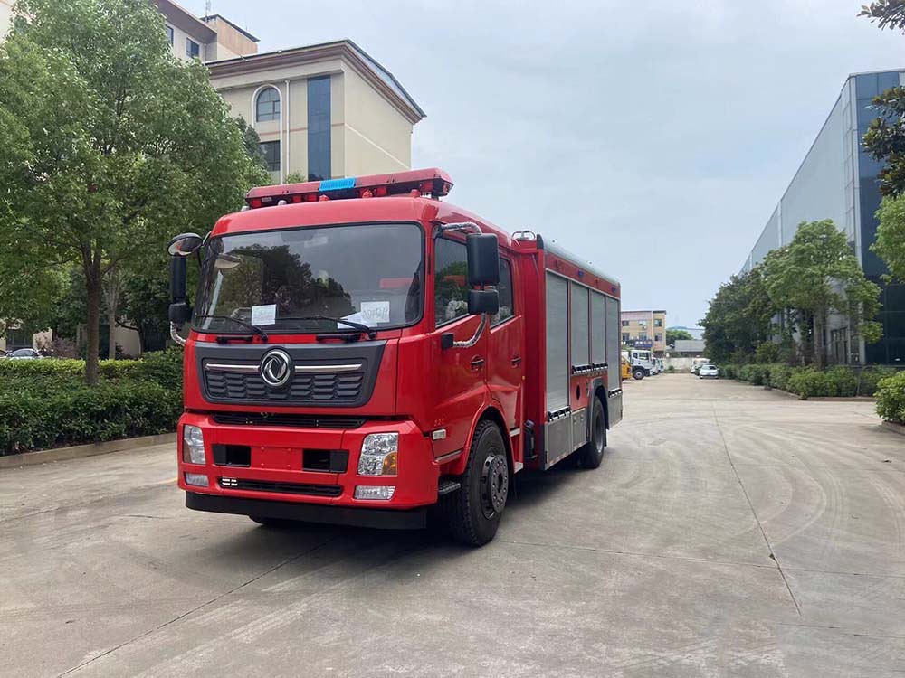 Xe chữa cháy DONGFENG 6m3 – Hàng nhập khẩu nguyên chiếc (Xe cứu hỏa Dongfeng 6 khối)