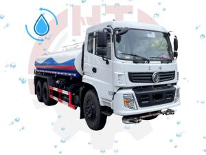 Xe tưới nước rửa đường